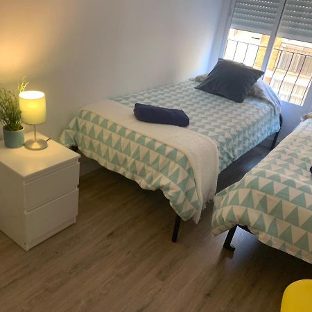Centro Grupos Malaga Parking Gratis 3 Lägenhet Exteriör bild