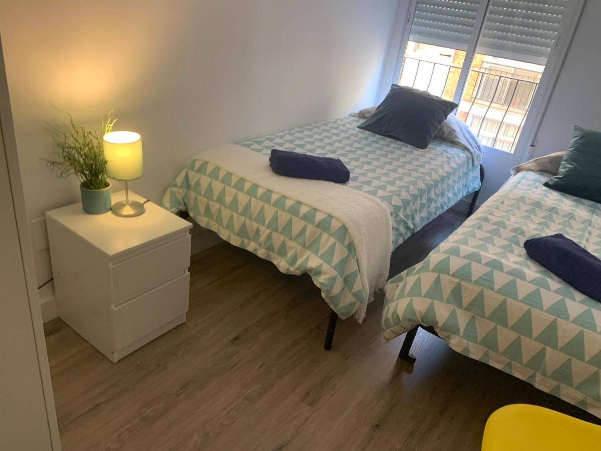 Centro Grupos Malaga Parking Gratis 3 Lägenhet Exteriör bild